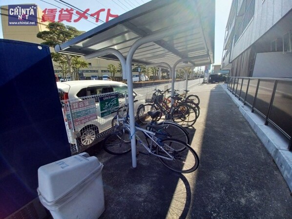 近鉄富田駅 徒歩14分 3階の物件外観写真